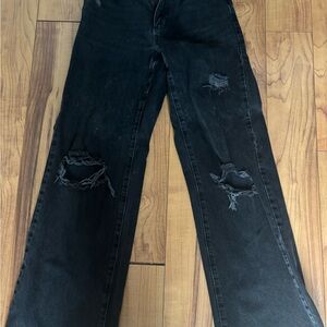Women’s Black Distressed Straight-Leg Jeans